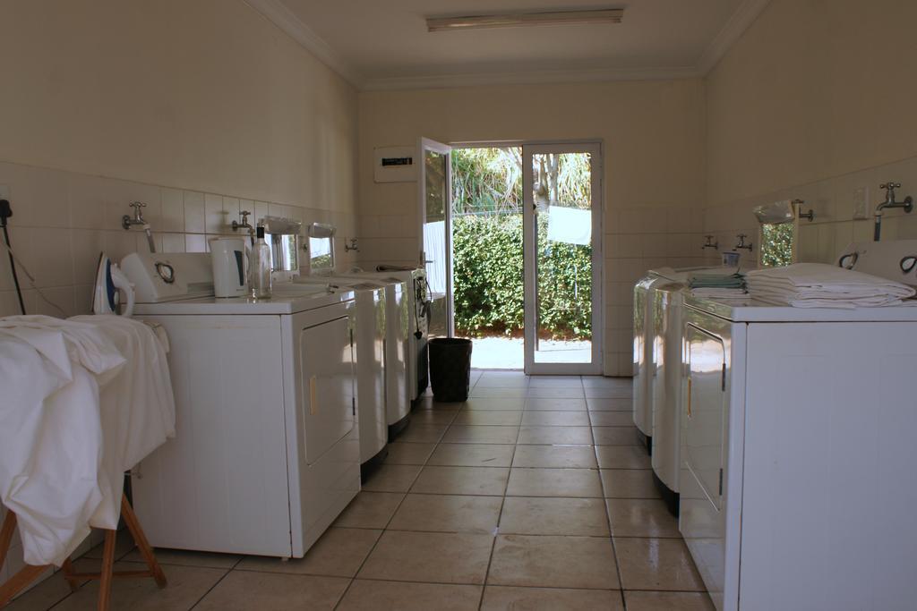At 4 Umzumbe Beach Apartment, Mangrove Beach Estate Melville  Extérieur photo